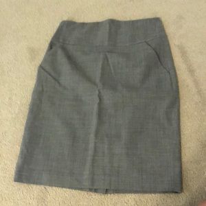 Banana Republic grey pencil skirt